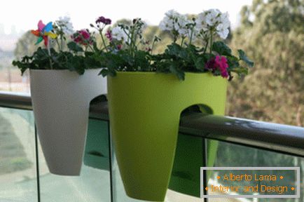 Vase de flori pentru balustrade