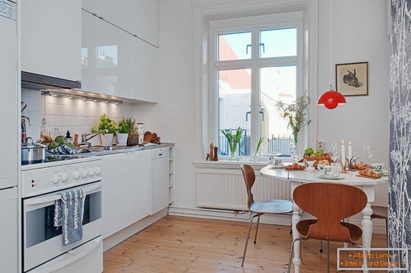 Bucătărie interioară în stil scandinav