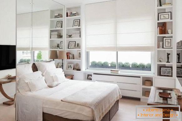 Dormitor mic în alb culori fotografie