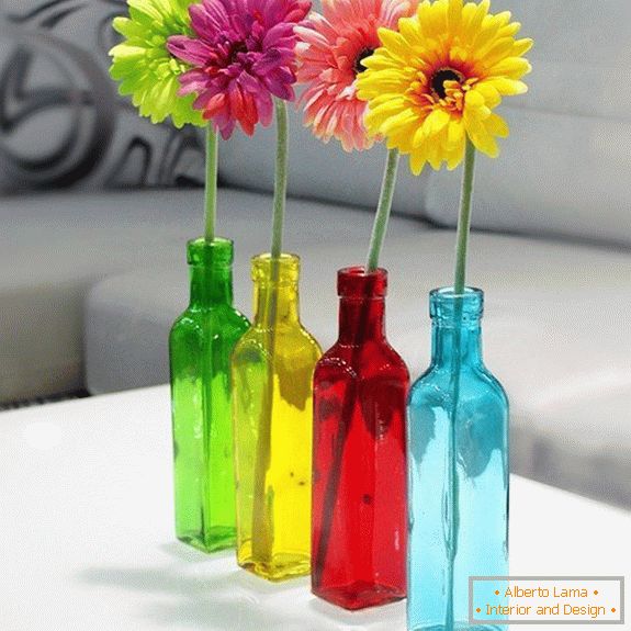 Sticle pentru flori din sticla colorata