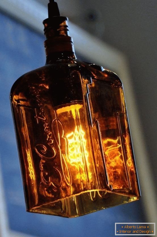 Lampă pentru o lampă dintr-o sticlă