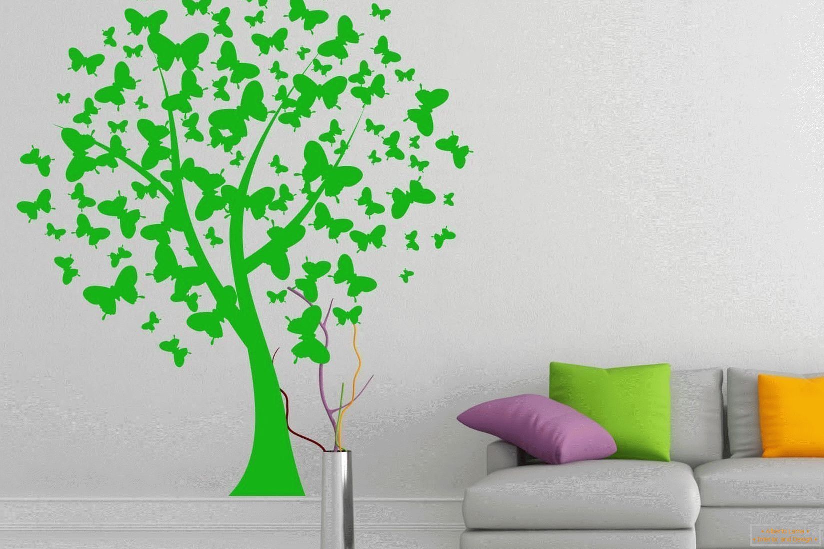 Copacul verde pe un perete alb