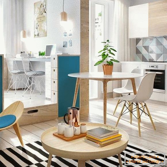 Interiorul unui apartament cu o cameră în stil scandinav