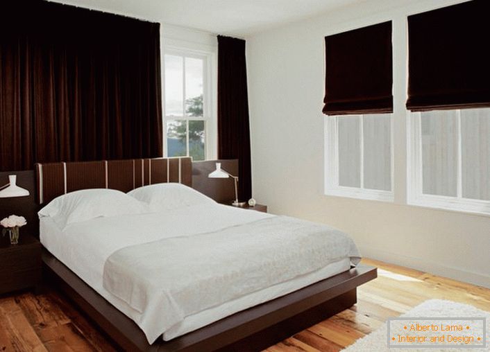 Wenge dormitor nu-i place excesele, deci elementele decorative ar trebui să fie un minim. 
