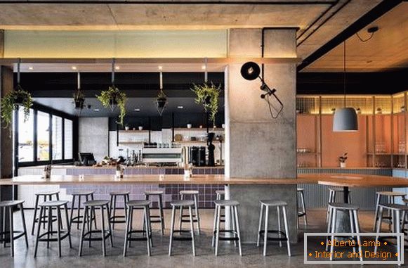 Cafenele interioare Cafeneaua Blackwood într-un stil modern de mansardă