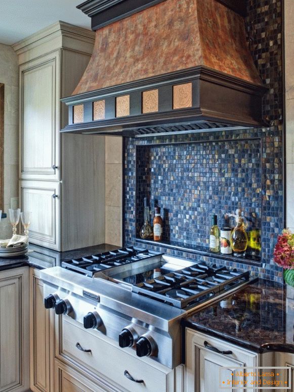 Bucătărie șorț cu mozaic de dale