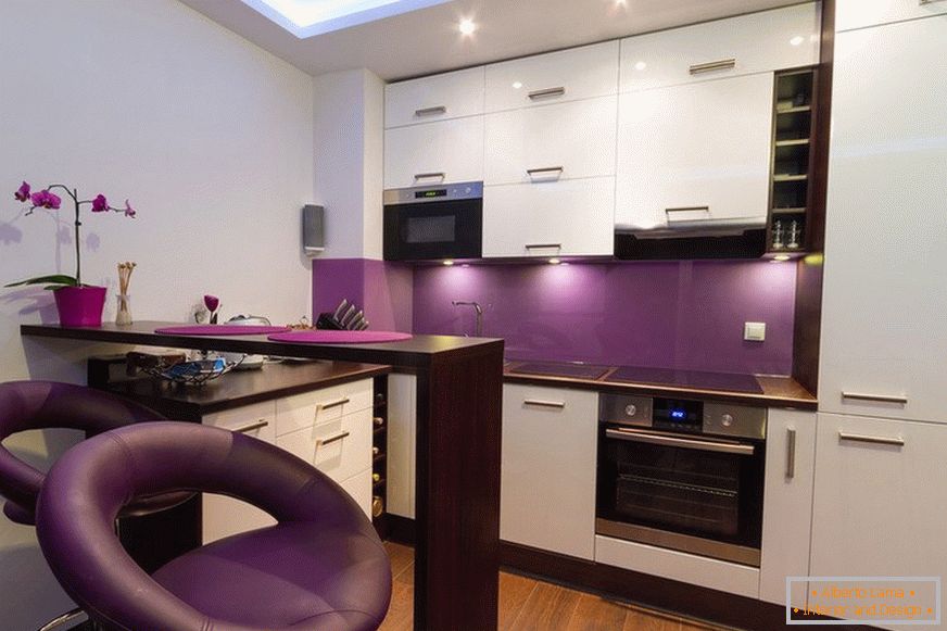 Design de bucatarie violet в стиле модерн