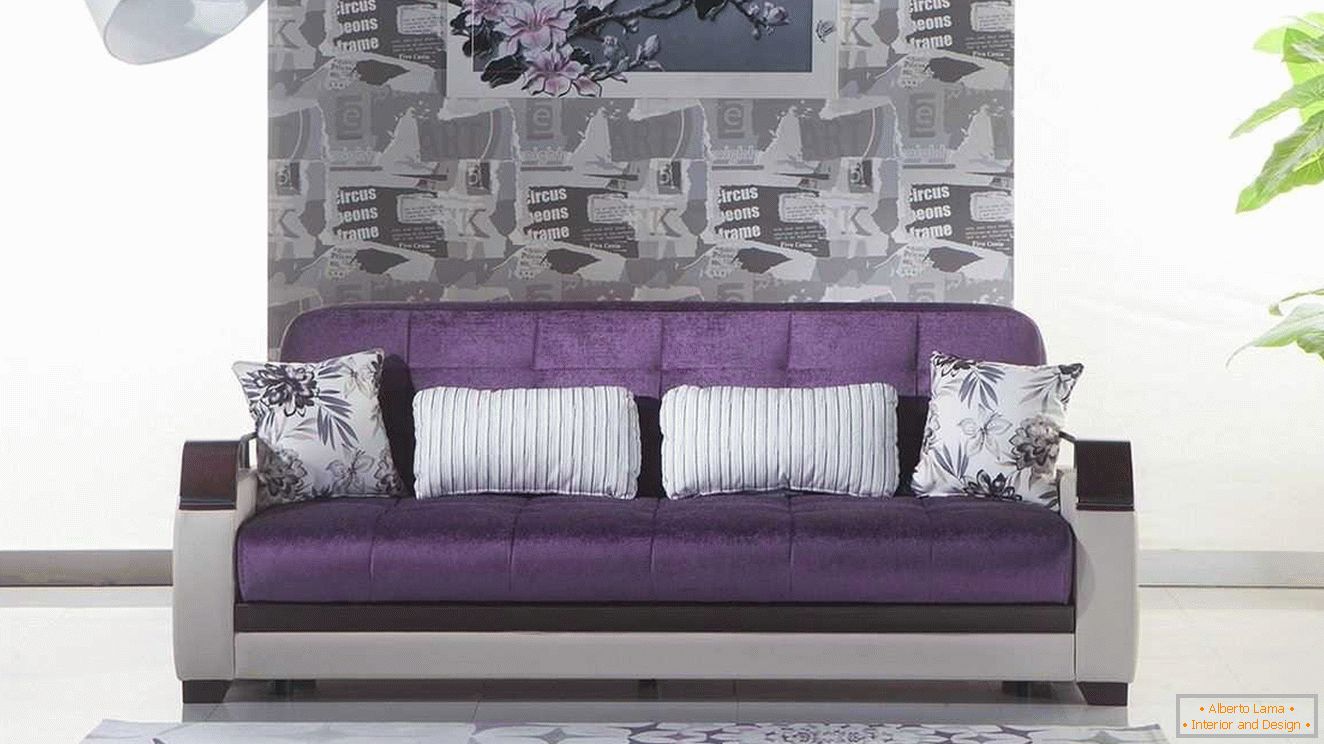 Canapea purpurie luxoasă