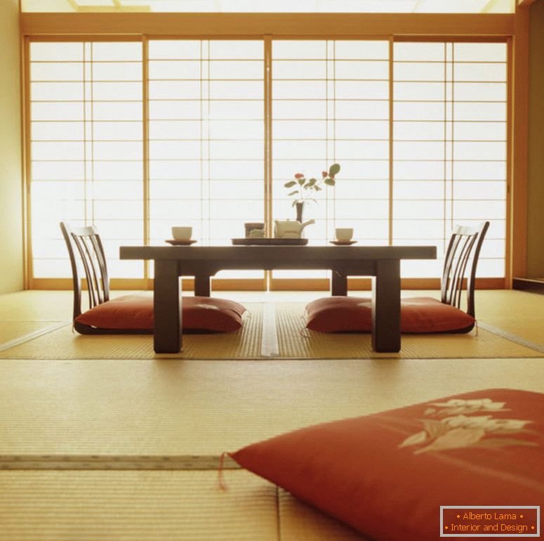 decorare-un-living-cu-stil japonez-plus-o-masă și-o-vaza-de-flori-apoi-the-perna-plus-covor-1024x1017