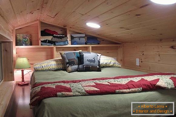 Loc de dormit al unei cabane mici pe roți Cabana Duck