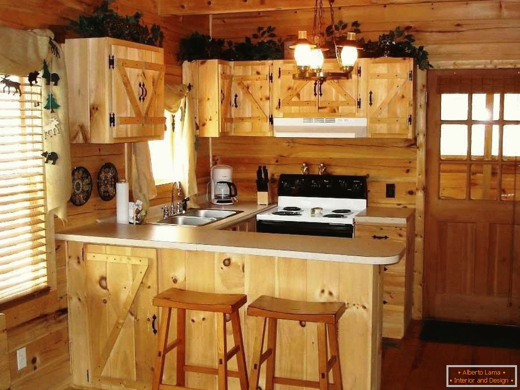 Mobilier din lemn în bucătărie