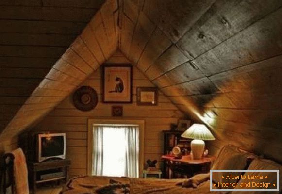 dormitor interior într-o casă din lemn, fotografie 36