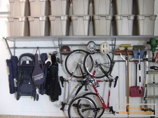 Comandă în garaj - Правильно организованные инструменты для ремонта и Метод хранения велосипедов и других предметов