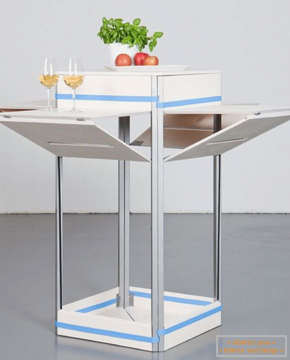 Set mobil de bucătărie de la Maria Lobisch și Andreas Nather
