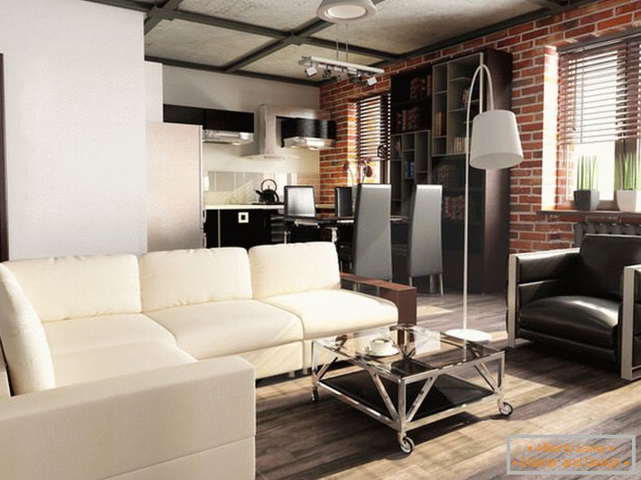 Cameră confortabilă, luminoasă, în stil loft. Combinație armonioasă între zidurile de zidărie și grinzile masive. 