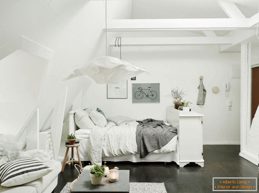 Interiorul unui dormitor în Suedia