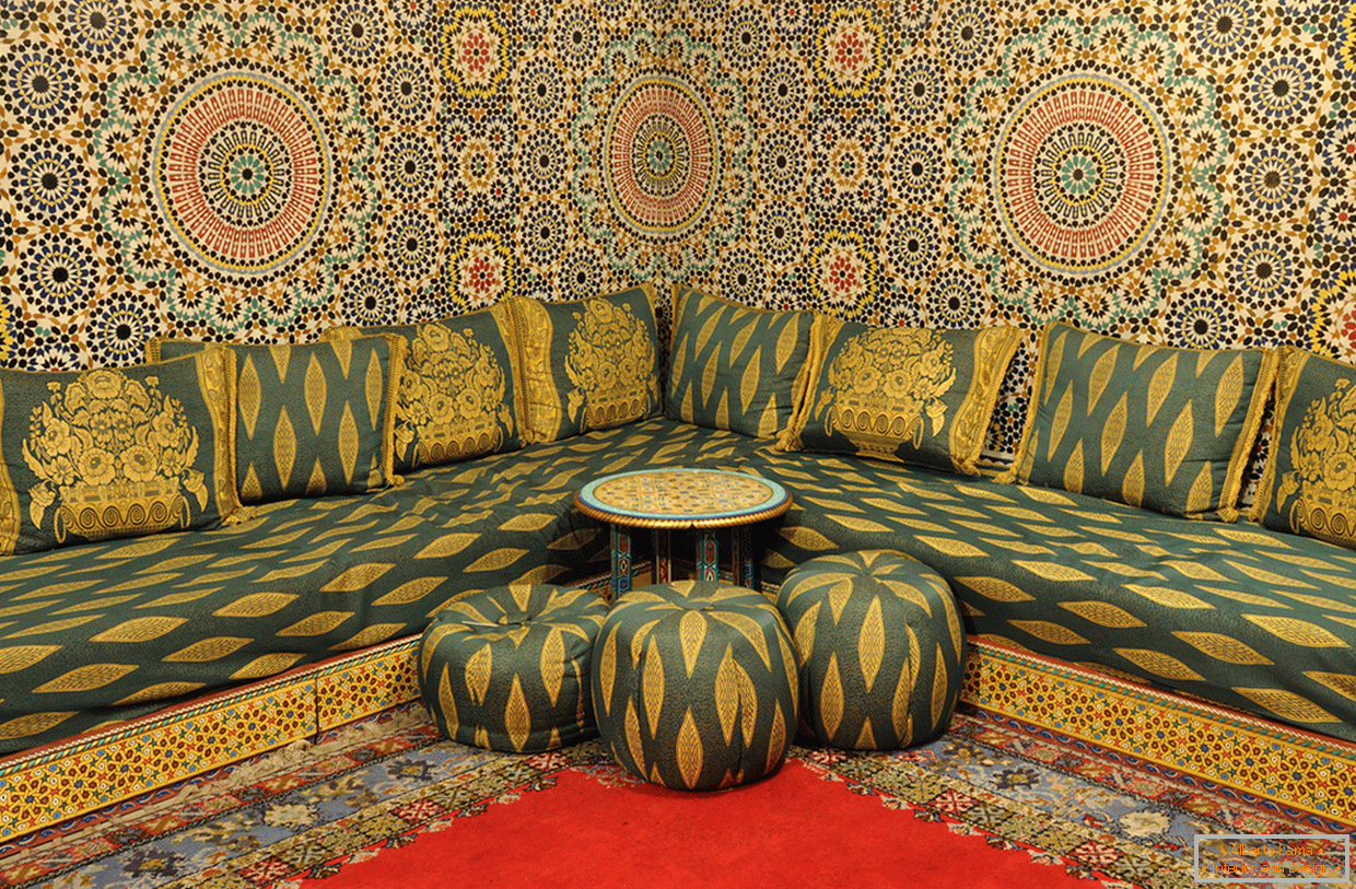 Canapea canapea cu otomanii în stil oriental