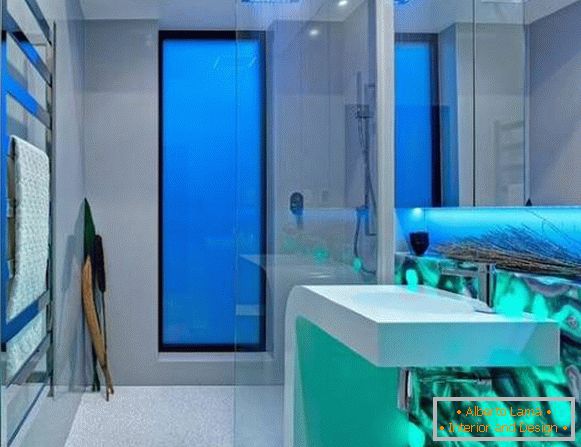 Luminări de baie în baie futuristă