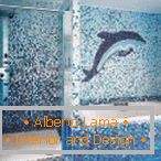 Dolphin de mozaic pe perete de baie