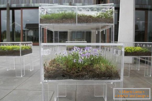 Idee pentru o casă cu mobilier transparent