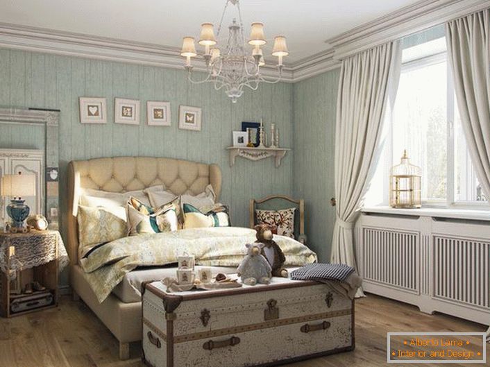 Un dormitor confortabil în stil rustic în provincia Chateau Franța.