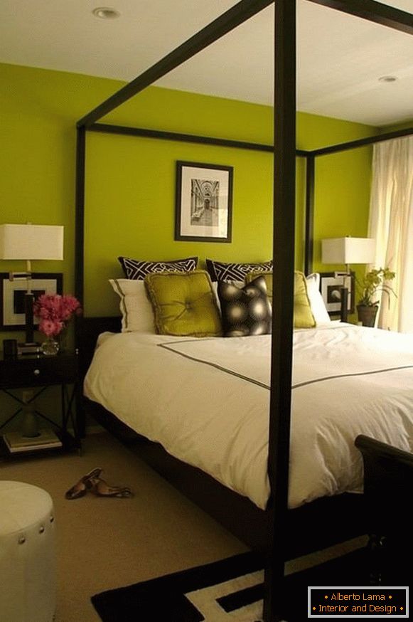 Dormitor cu pereți de măslini