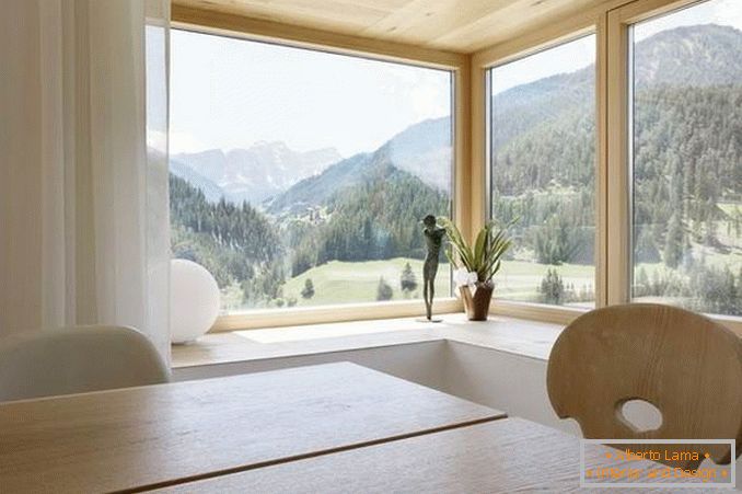 Sufragerie cu două ferestre de colț