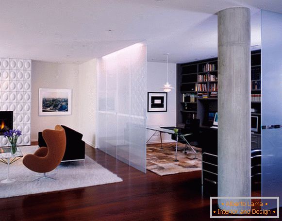 Partiții semi-transparente în interiorul unui apartament de lux