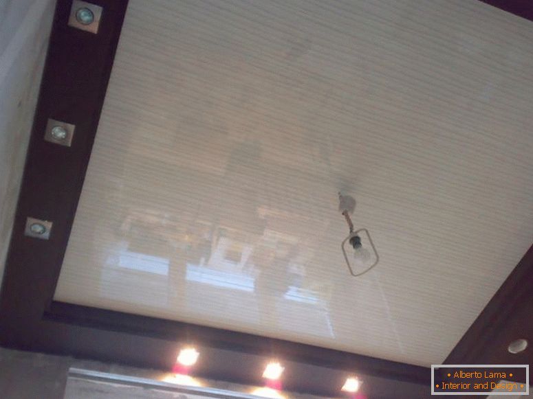 Tavane suspendate în baie - 130 de idei de fotografie de