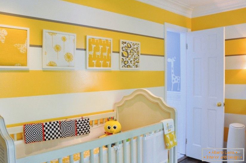 Camera pentru copii galbeni