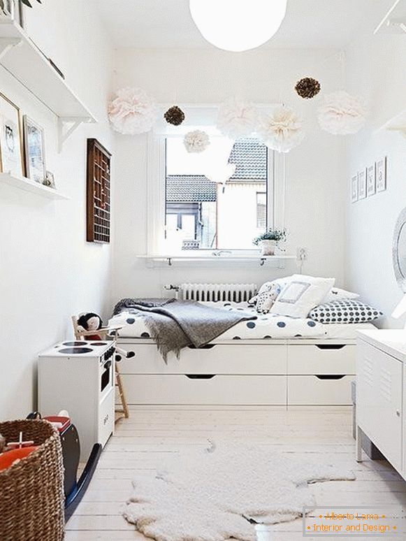 Dormitor mic, în culoare albă