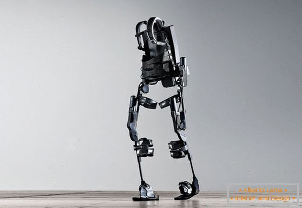 Exoscheletul robotizat Ekso Bionic