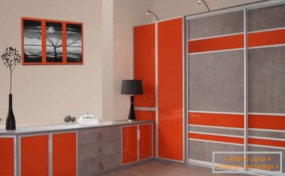 Built-in dulap în dormitor - fotografii în roșu și gri