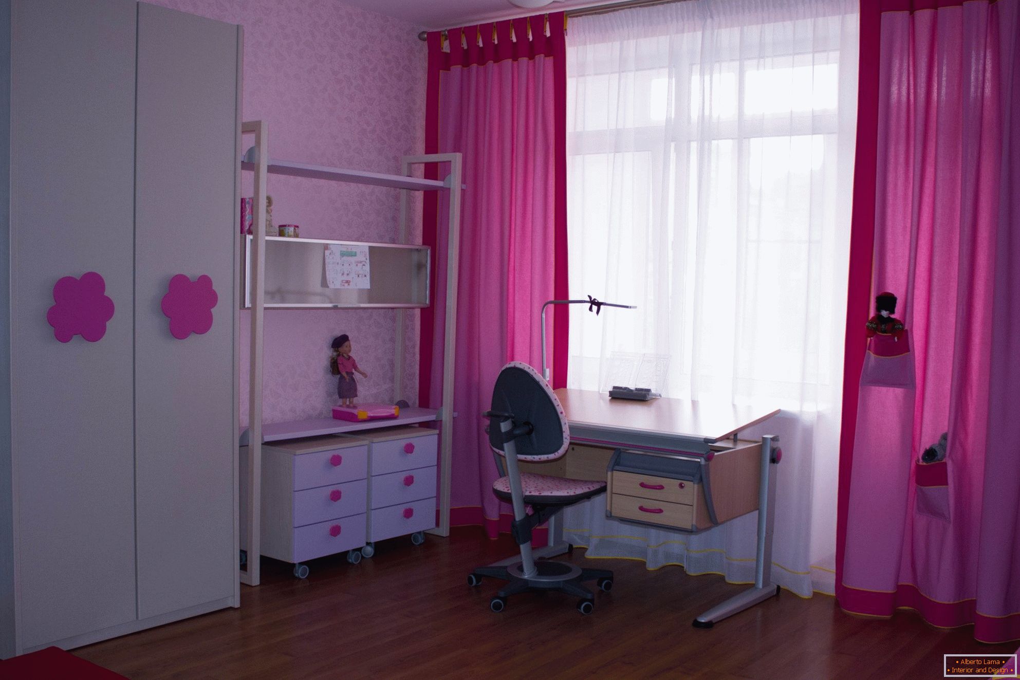 Proiectarea camerei pentru fete
