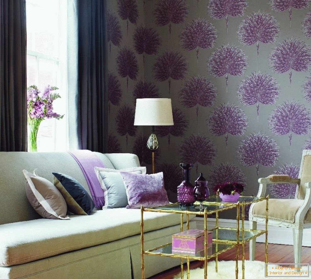 Camera de zi cu detalii violet
