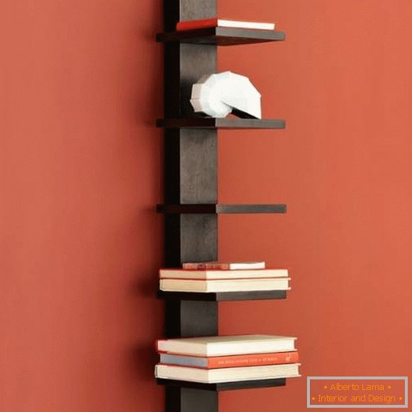 Rafturi de perete pentru cărți și decorațiuni