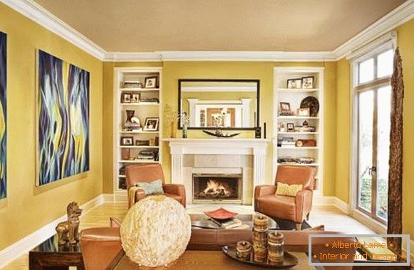 Cameră de zi elegantă cu pereți galbeni