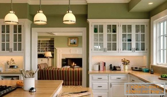 Design și bucătărie interioară într-o casă privată în tonuri verzi