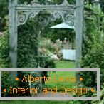 Arc în designul grădinii