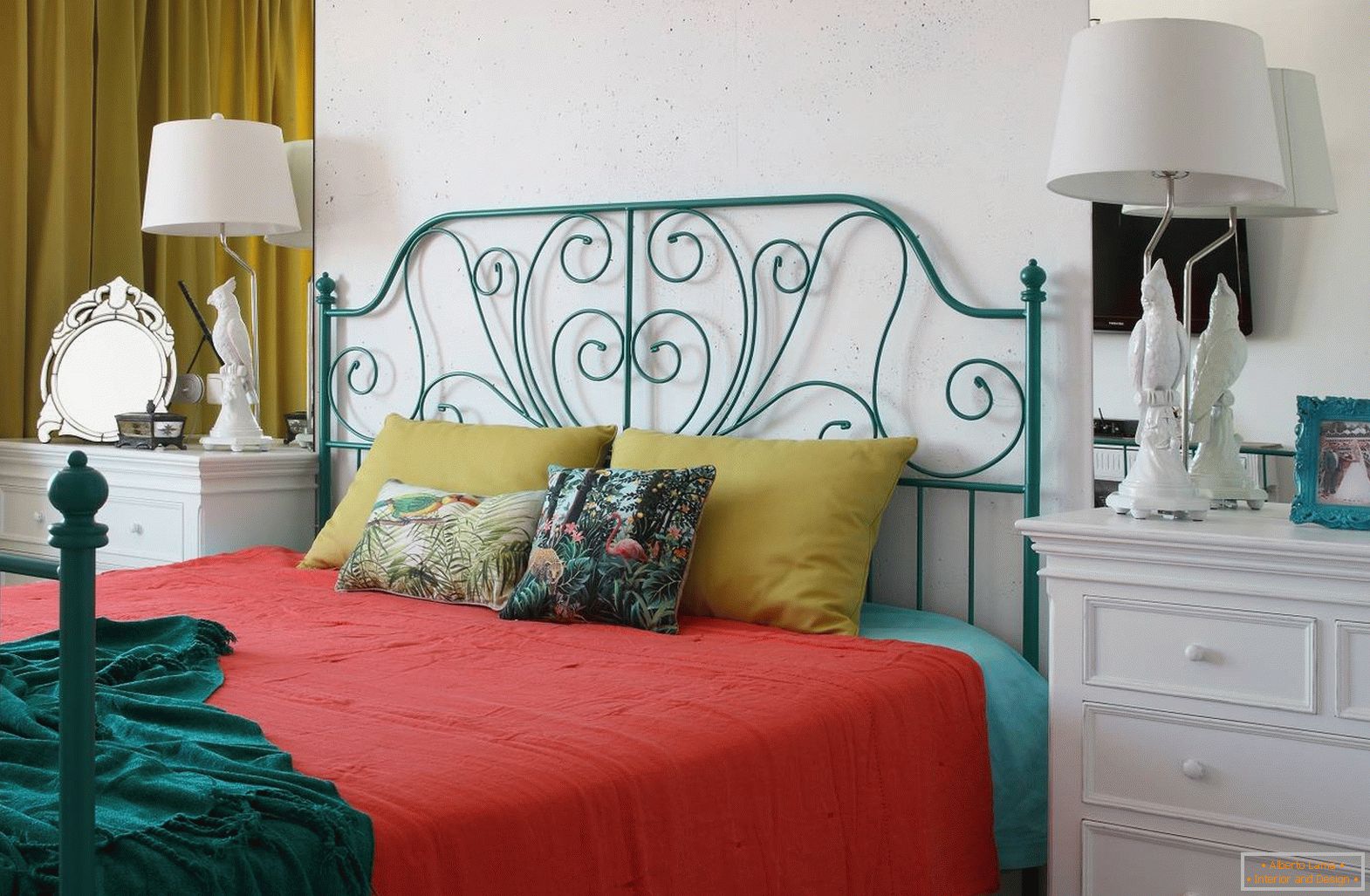 Dormitorul с кроватью в стиле 60-х