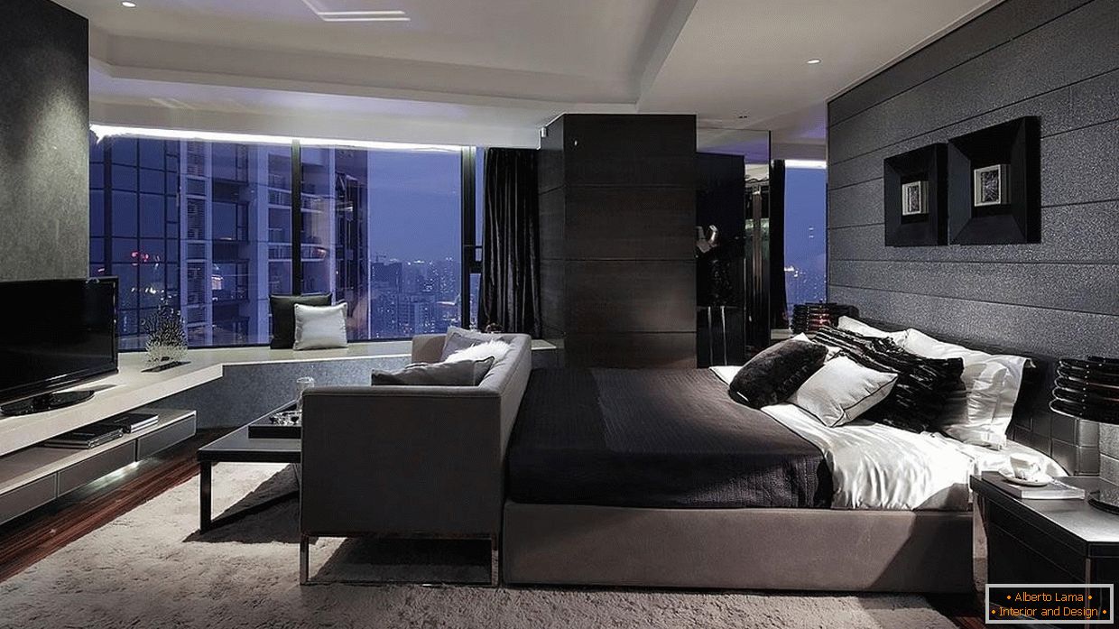 Stilul high-tech într-un dormitor cu o fereastră panoramică
