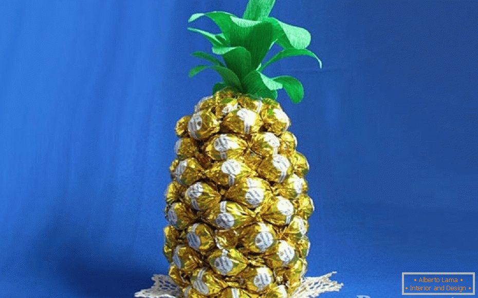 Ananas din dulciuri