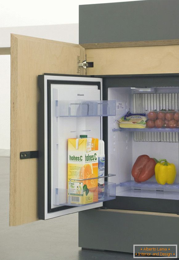 Mini-frigider încorporat