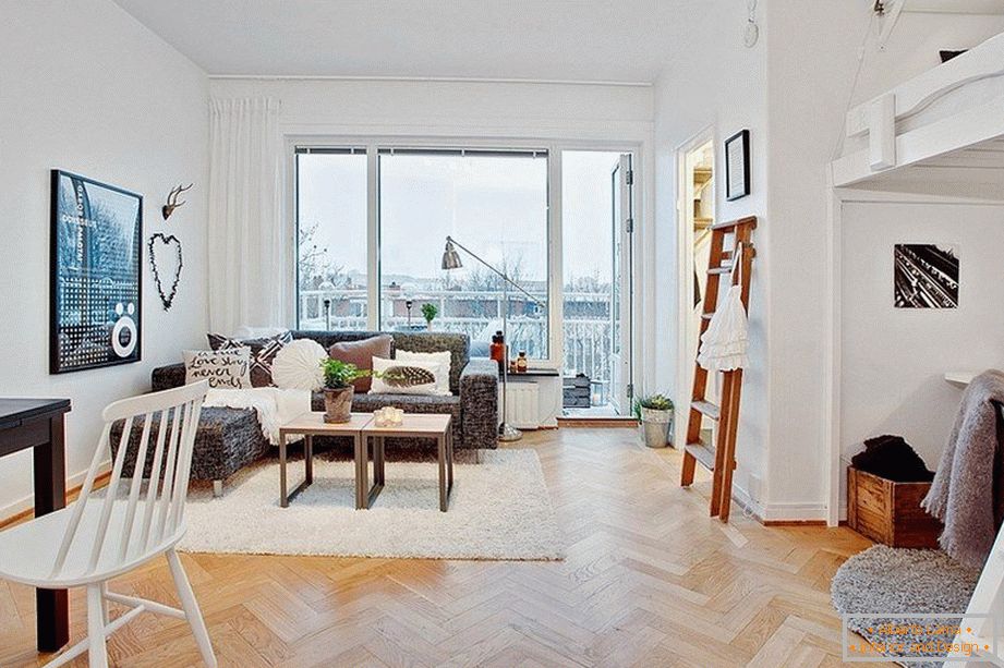 Apartament de 29 de metri pătrați, cu tavane înalte în Gothenburg