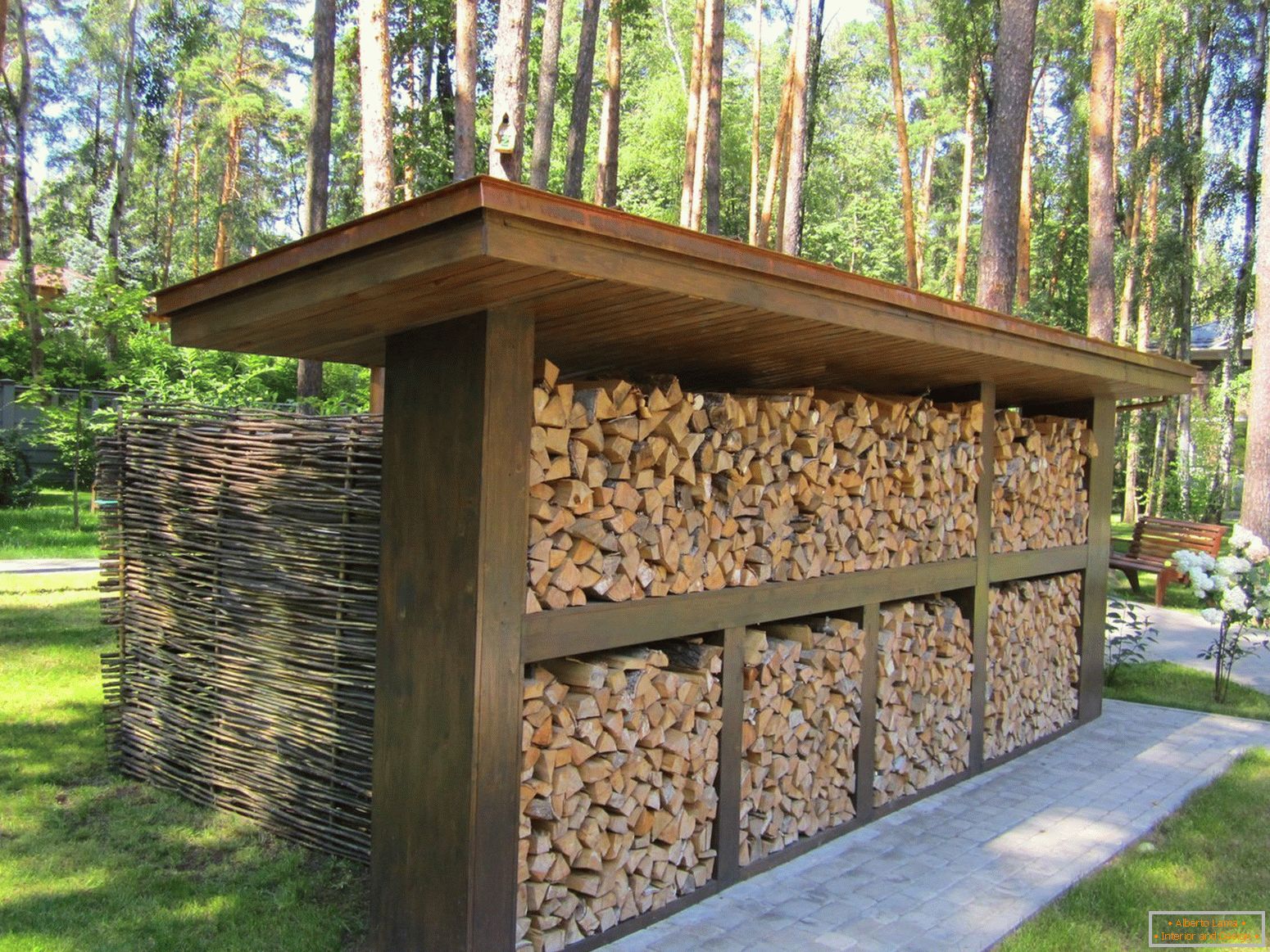 Depozitarea lemnului de foc la fața locului