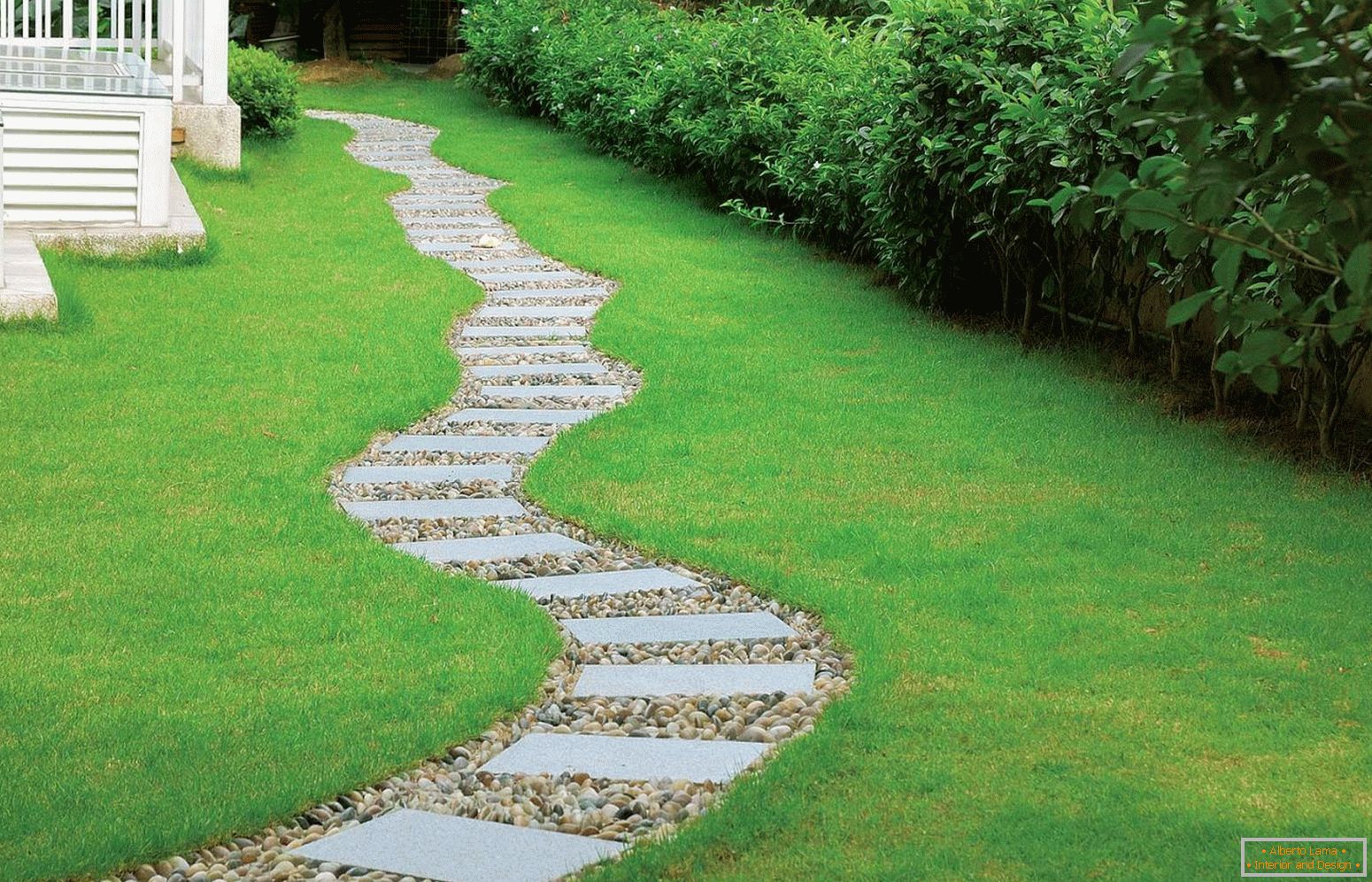 Calea frumoasă de grădină