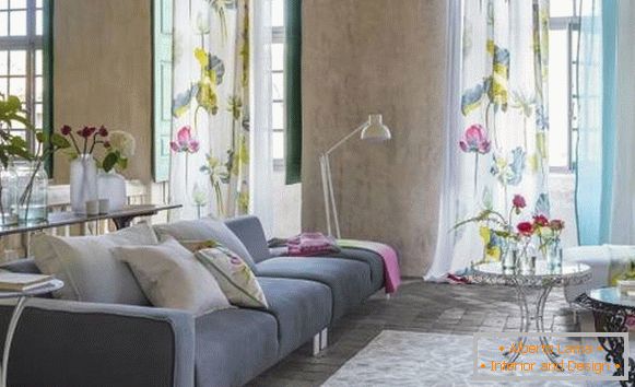 Textile și flori - cel mai bun decor de primăvară pentru interior