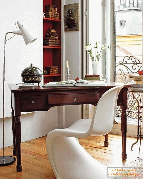 Combinație elegantă de mobilier clasic și modern