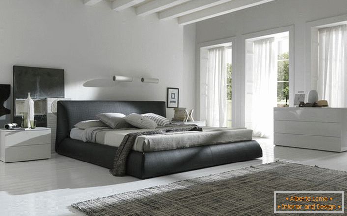 Pentru decorarea interioară în stilul minimalismului, mobilierul este ales în culori calme. Gray neutru are o gamă bogată de nuanțe, care îndeplinesc pe deplin cerințele stilului minimalist.