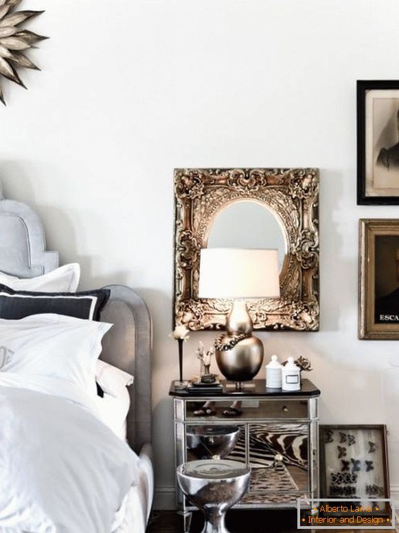 Glamoros dormitor cu mobilier în oglindă și decor
